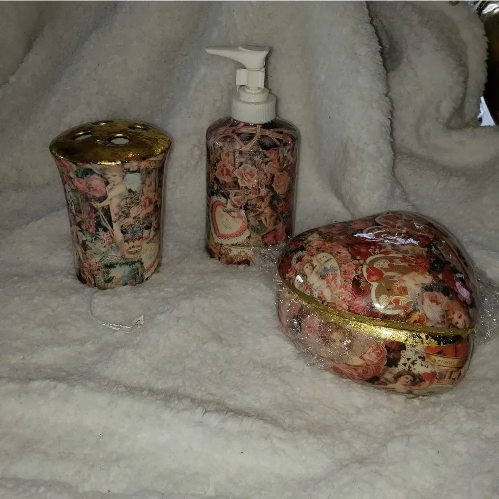 Bathroom Set  (3 Piece Set)